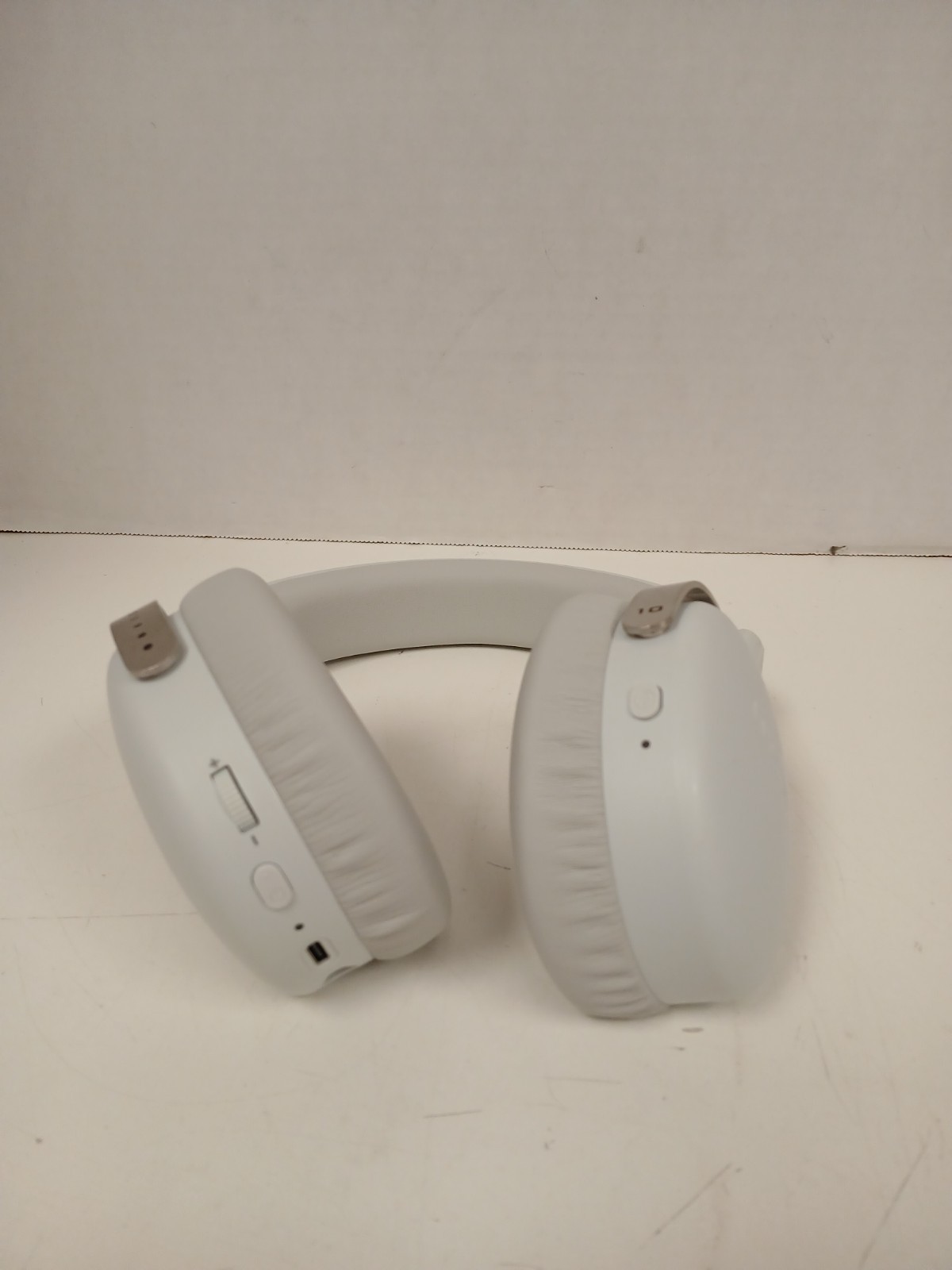 HYTE Eclipse HG10 Wireless Gaming Headset - NO BOX