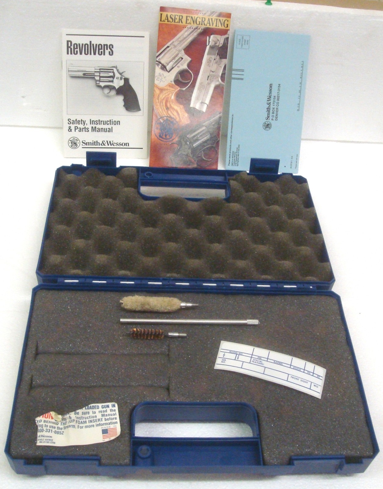 Smith & Wesson 19 64 66 686 Factory OEM Hard S&W Case Box Paperwork Cleaning Kit