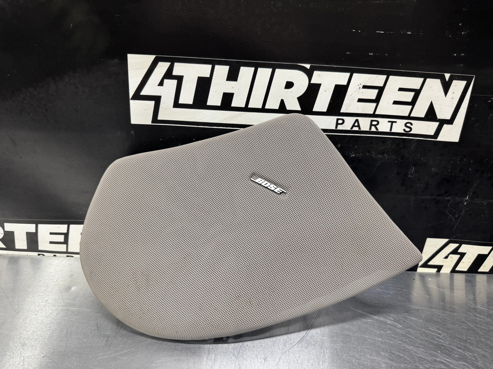 1997-2004 C5 CORVETTE RH DOOR SPEAKER COVER SHALE OEM #L482