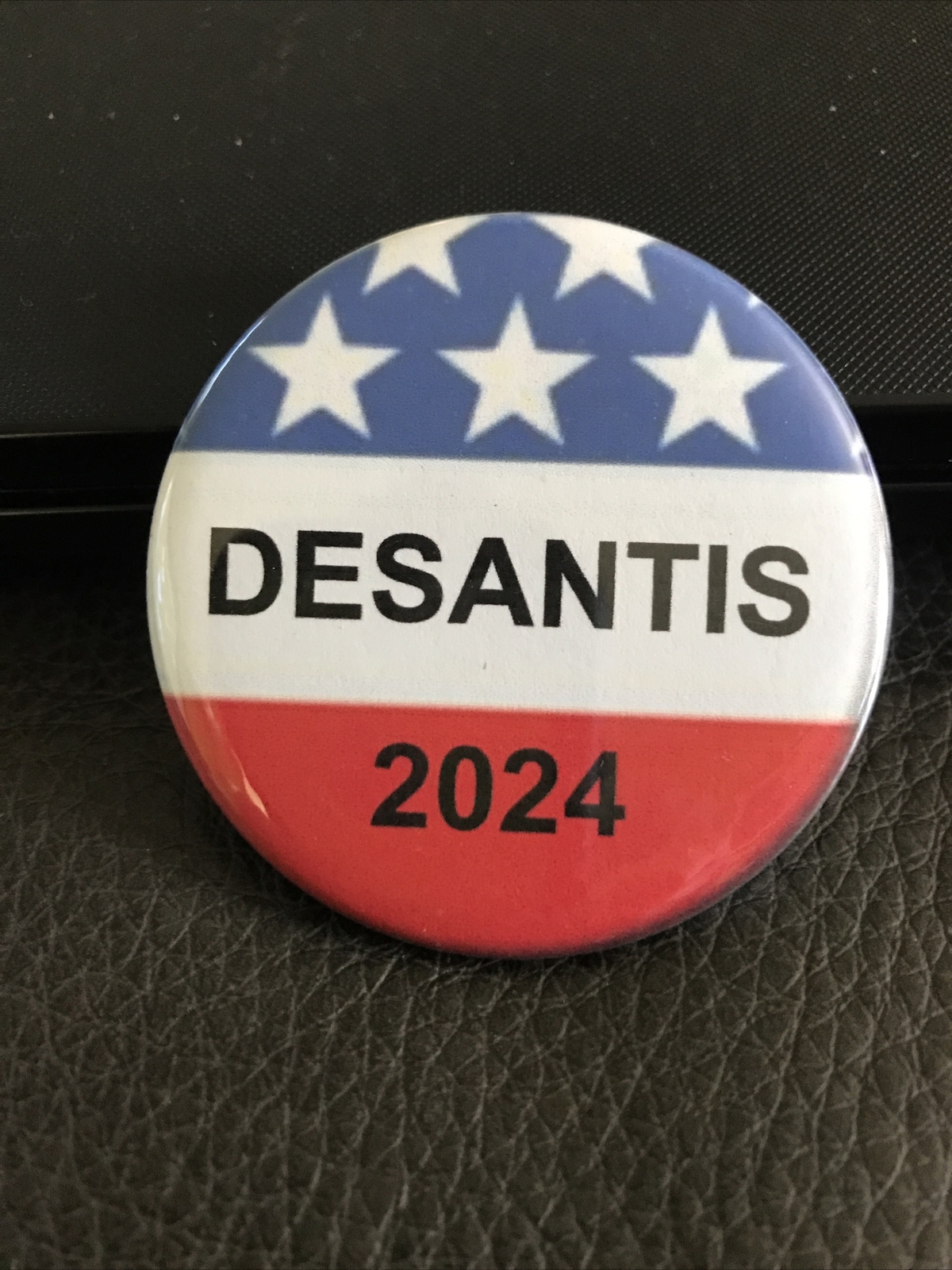 Ron Desantis Florida Republican  2024 presidential campaign pinback button