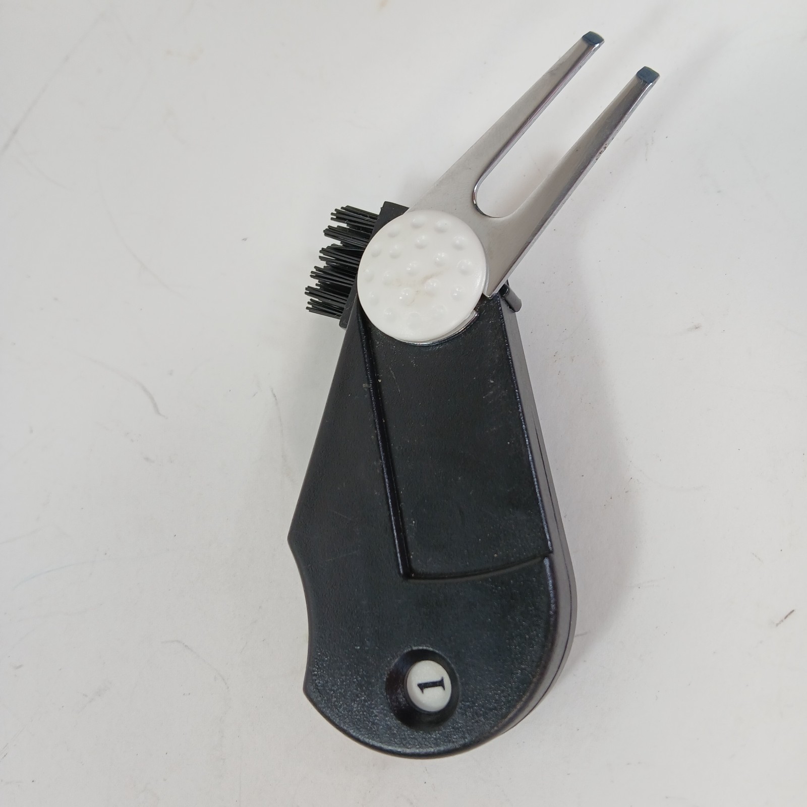 Golf Stroke Score Counter Club Brush w Divot Tool Multi Tool