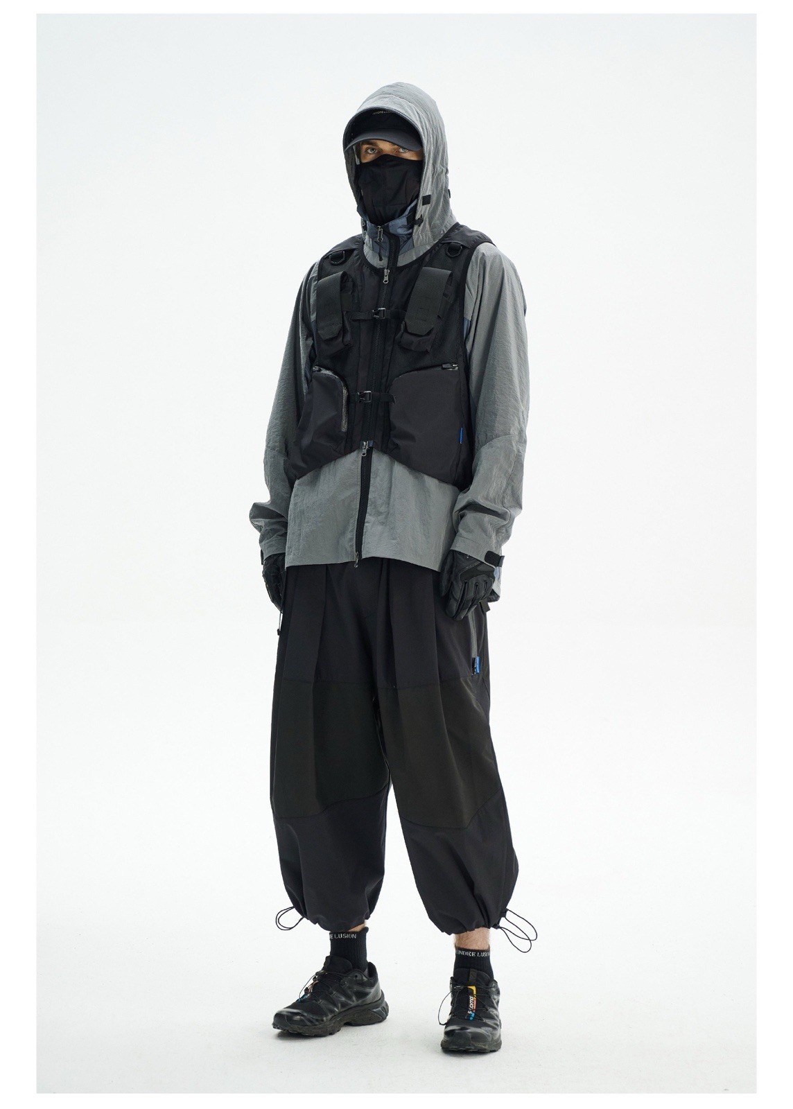 REINDEE LUSION 0219 FUNCTIONAL LIGHTWEIGHT TACTICAL TECHWEAR VEST MEDIUM