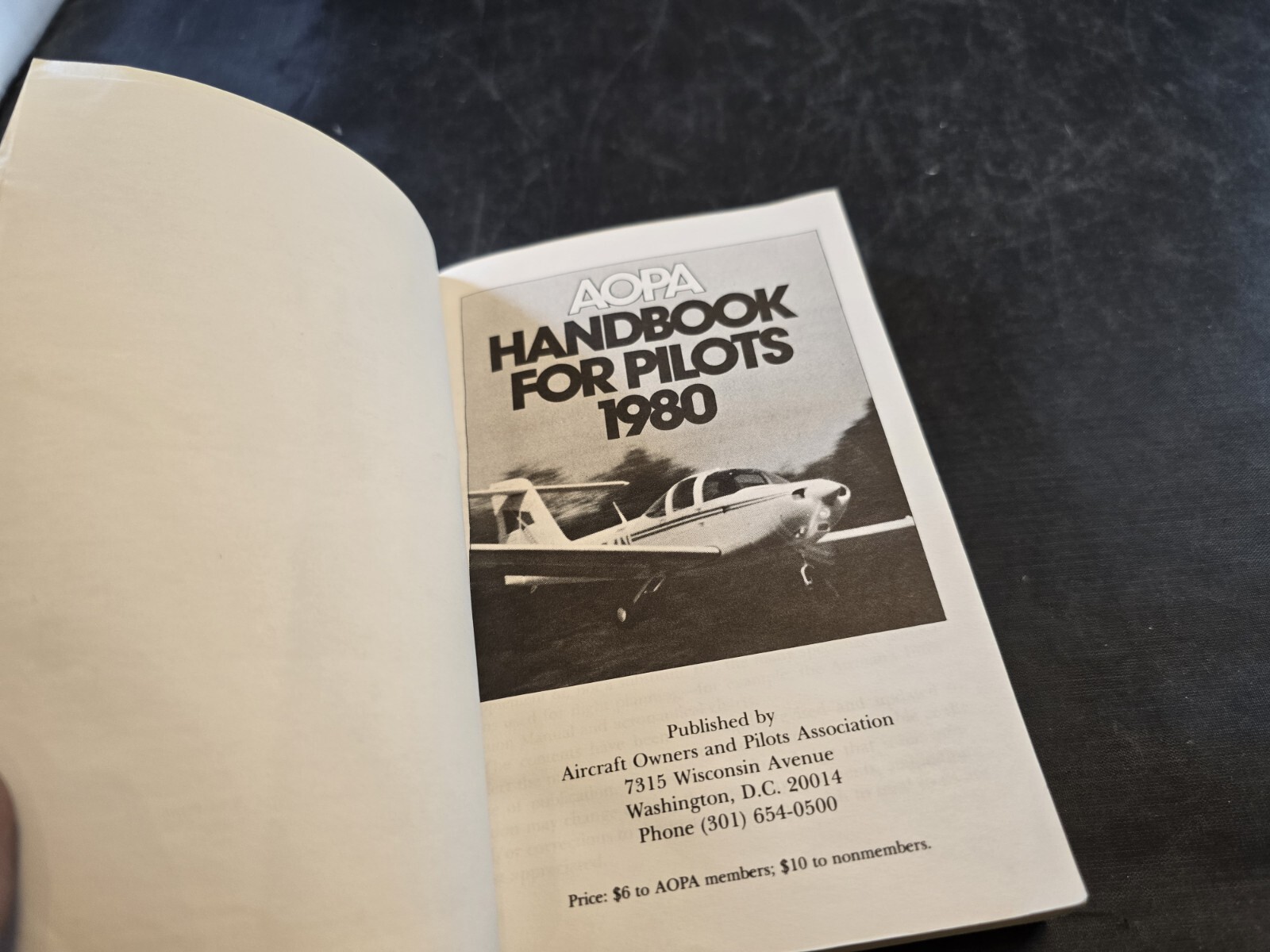AOPA Handbook for Pilots 1980 Good Condition