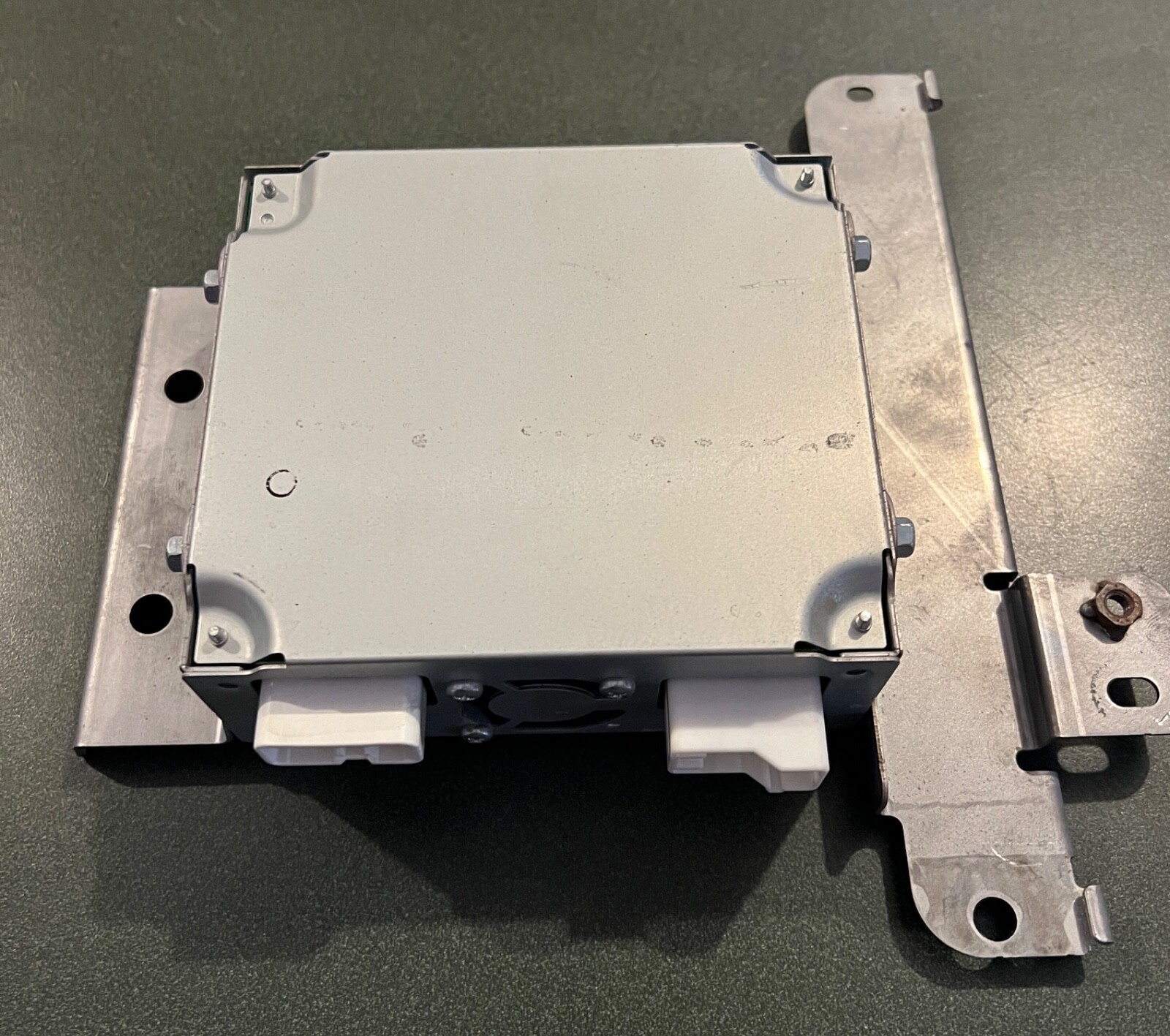 Power Inverter Nissan NV1500 NV2500 NV3500 2012-2021 283D0-1PA0A, 283D01PA0A