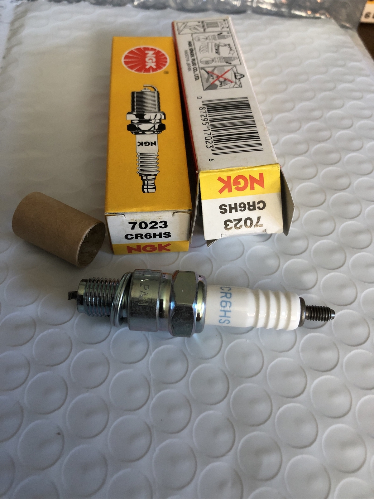 NGK standard nickel spark plug CR6HS  7023 (2 Plugs)