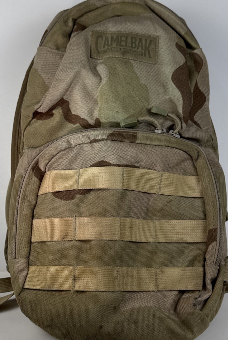 CamelBak Maximum Gear Desert Camo Tactical Hydration Pack Cordura w/ Bladder