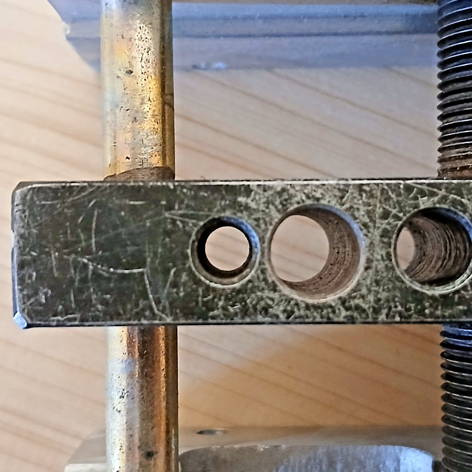 Dowl-it Self Centering Dowel Pin Drill Guide Vise Model 1000 Made U.S.A.
