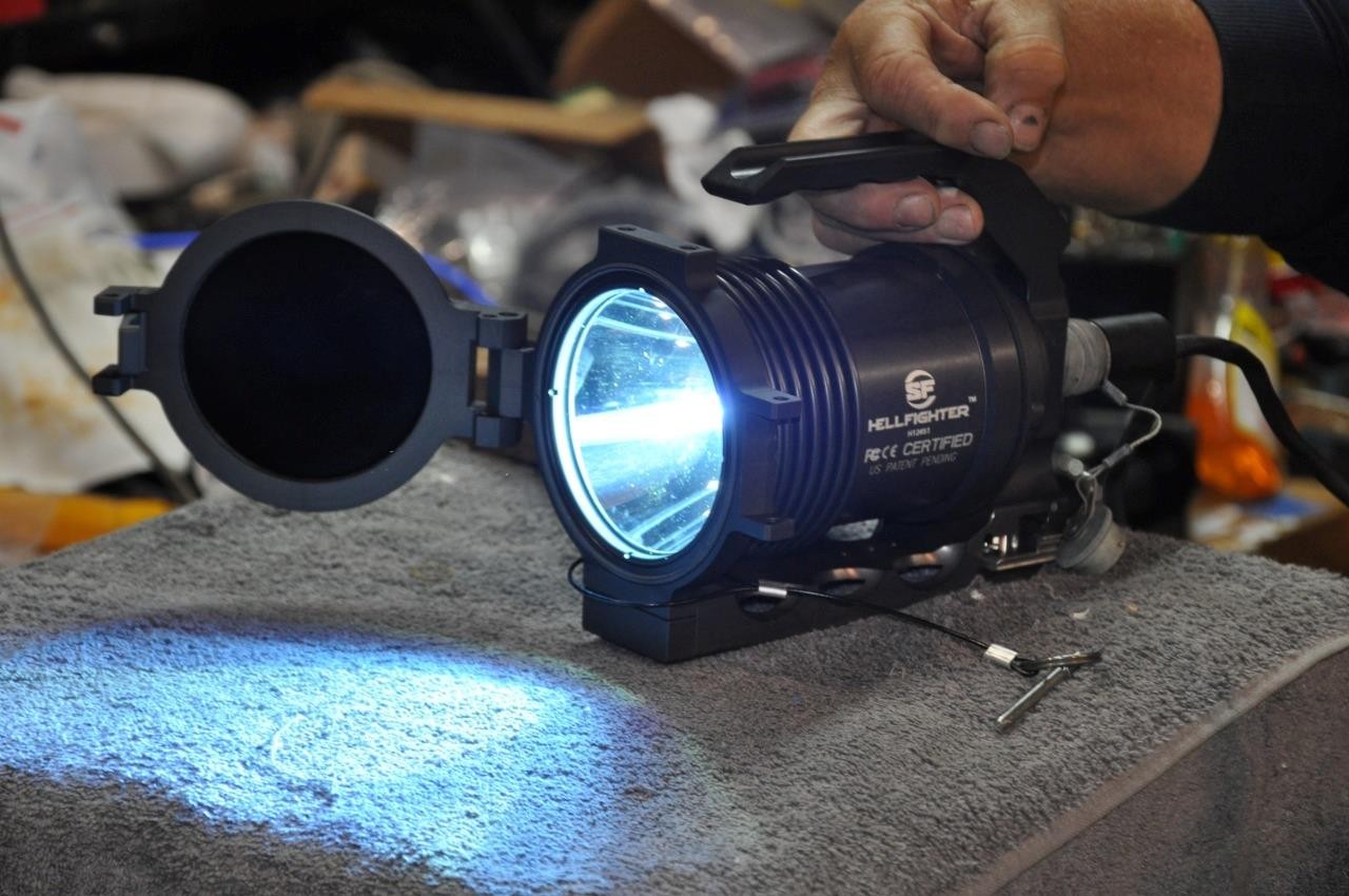 Surefire Hellfighter Light + M88A Rail