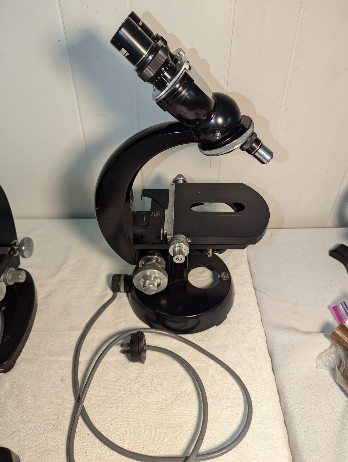 Vintage Carl Zeiss Germany Binocular Microscope SN: 2128125