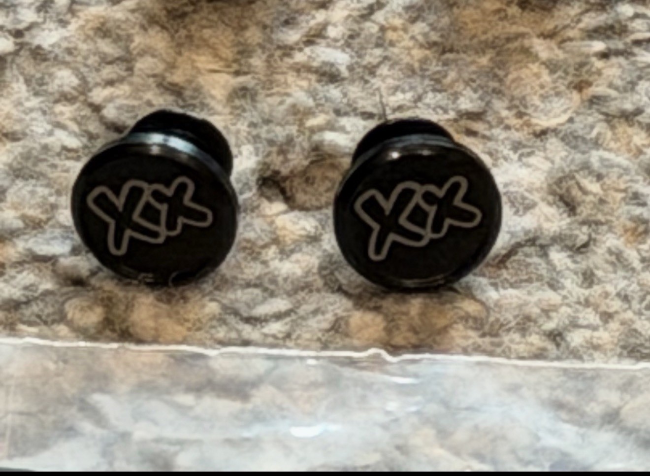 SuperDead SunDaze black plugs - matching XX