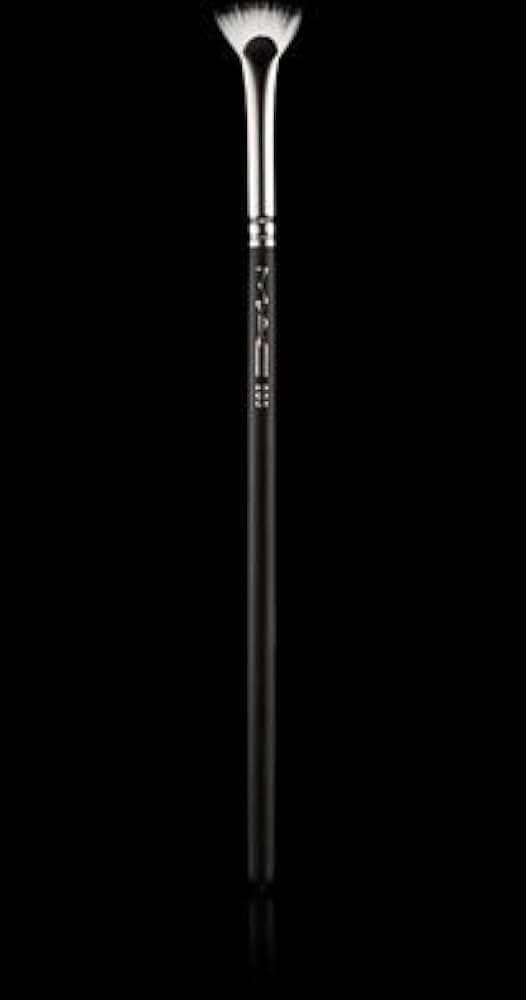 MAC MASCARA FAN BRUSH #205 - NEW IN SLEEVE