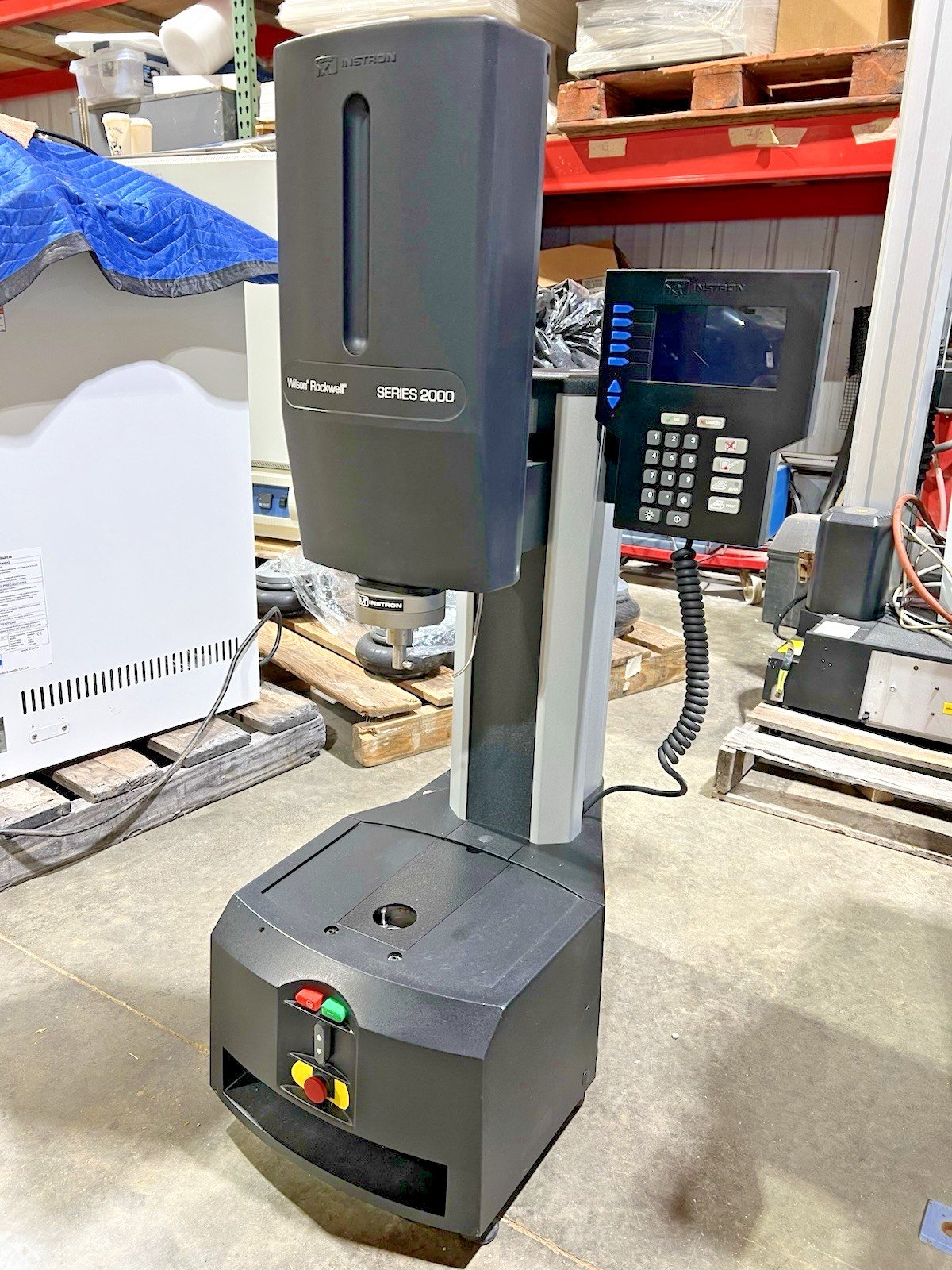 WILSON ROCKWELL SERIES 2000  BENCH TOP HARDNESS TESTER