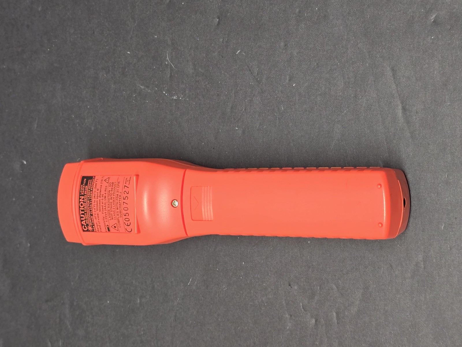 Wavetek Meterman IR610 Infrared Thermometer with Case and Instruction Manual