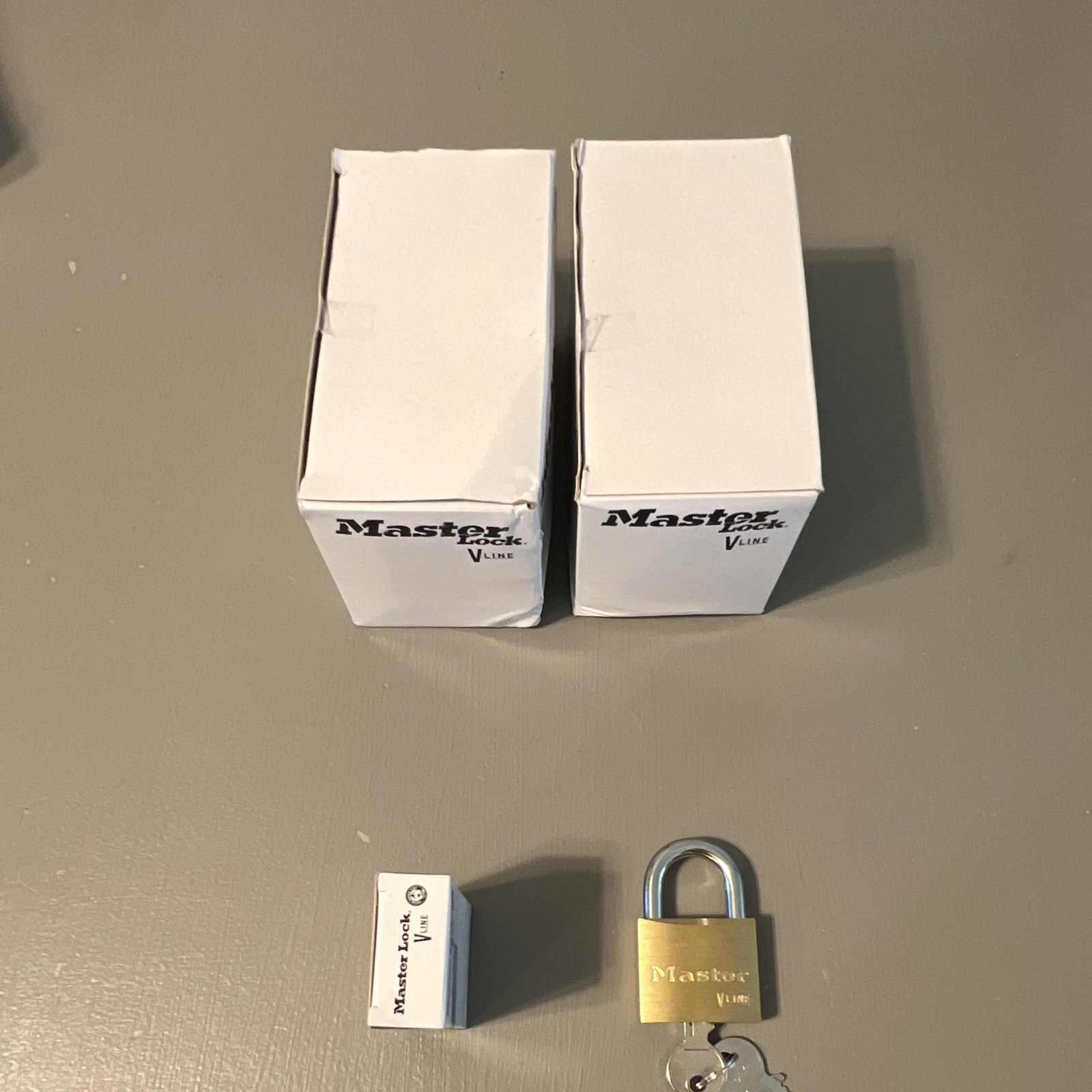 25 New Master Lock VLine 4140KA Brass Locks
