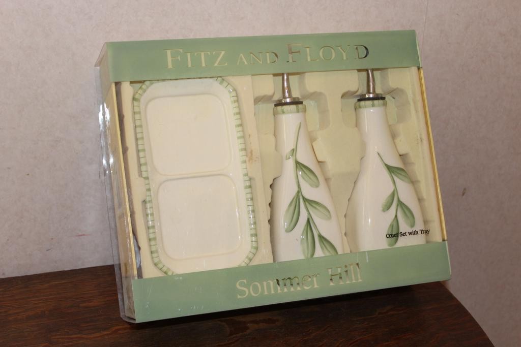 NEW Fitz and Floyd Sommer Hill Cruet Set with Tray