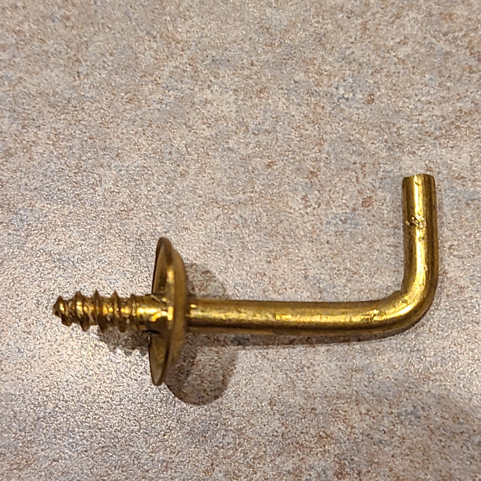 Lot 50 Brass 1" Shoulder Hooks
