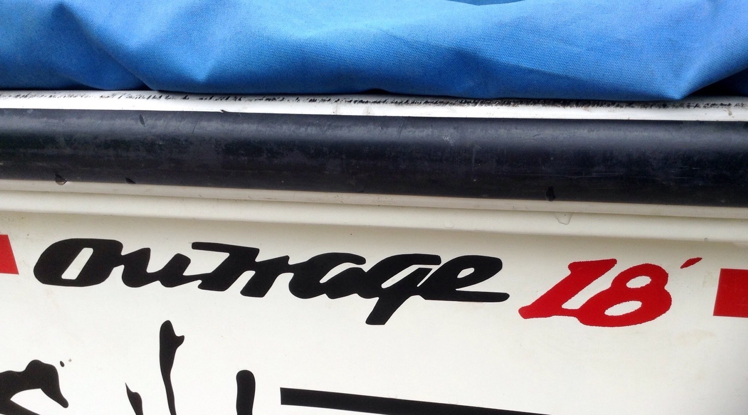 Boston Whaler Outrage 18' Boat Hull side Decals