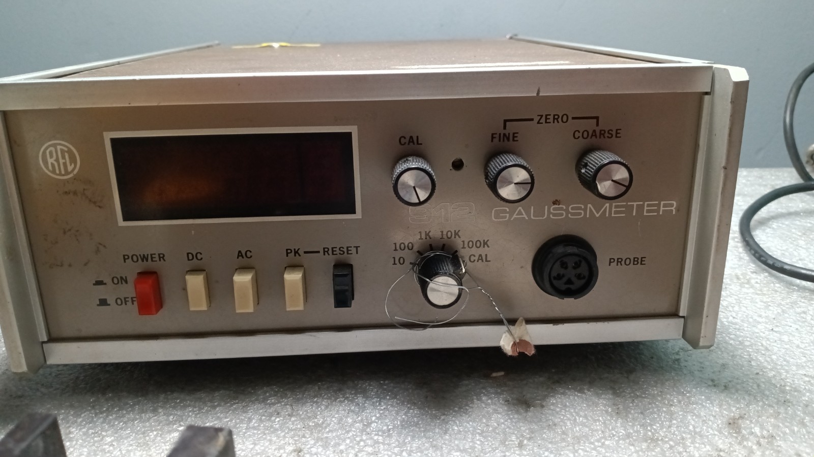 RFL Industries 912 GaussMeter / Magnetometer 220V