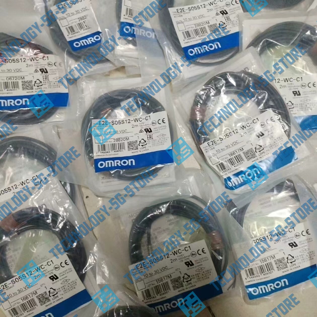 New Omron E2E-S05S12-WC-C1 Proximity Switch
