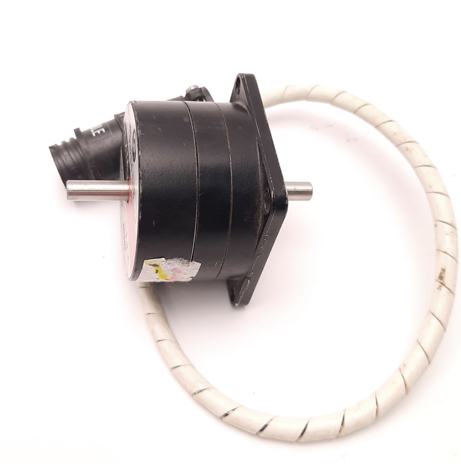 Oriental PH264-01B Step Motor 4v DC, 1.1A, 1.8 Deg/Step, 1/4" Double End Shaft