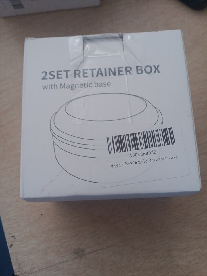 2-Pack Magnetic Retainer Case Travel Size Pocket Storage Hygienic Seal NIB Z45