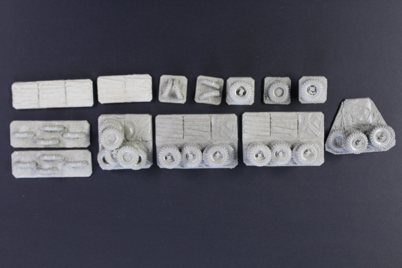 Ainsty Mini Terrain 28mm Tyrewall Set New