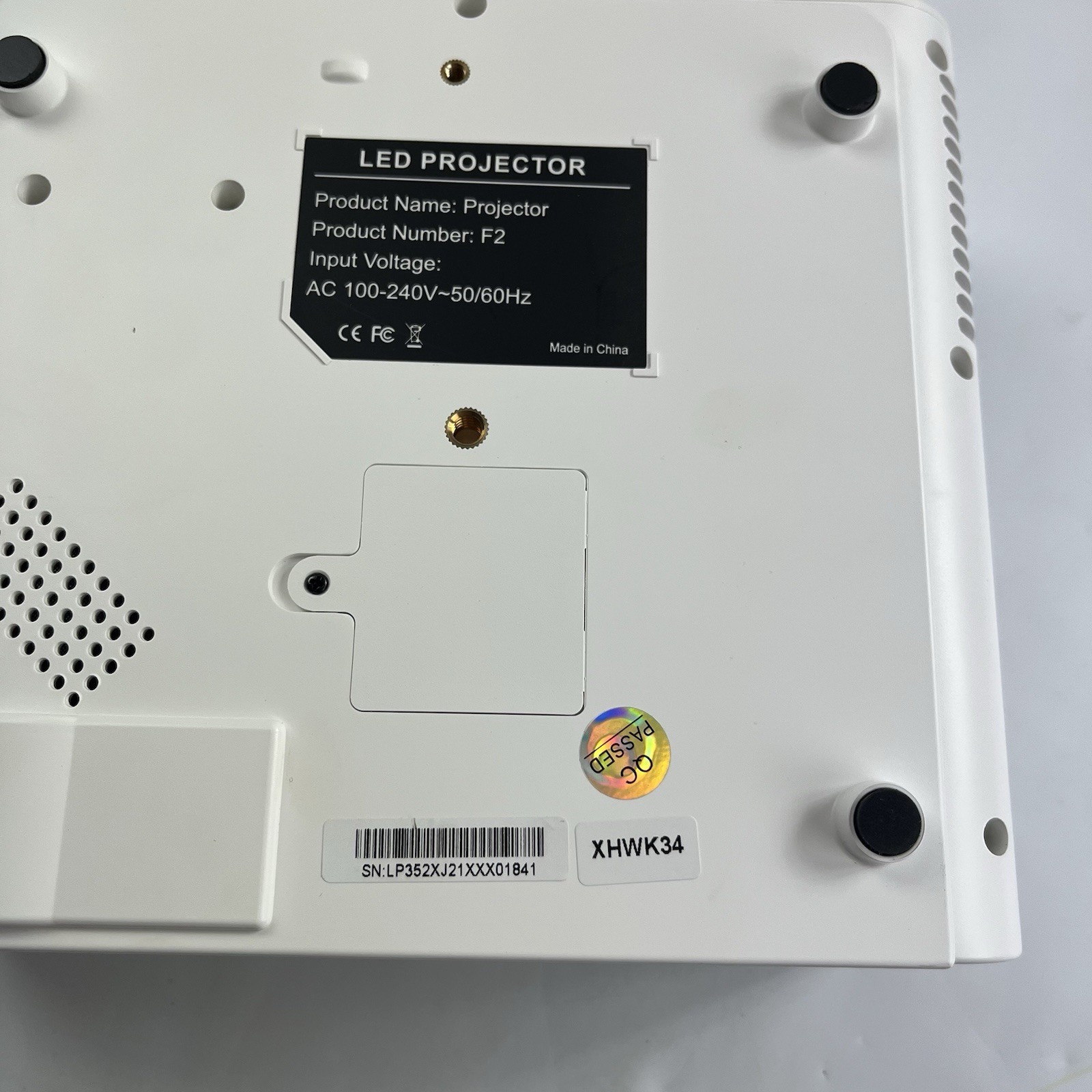 LED Projector Model F2 100-240V