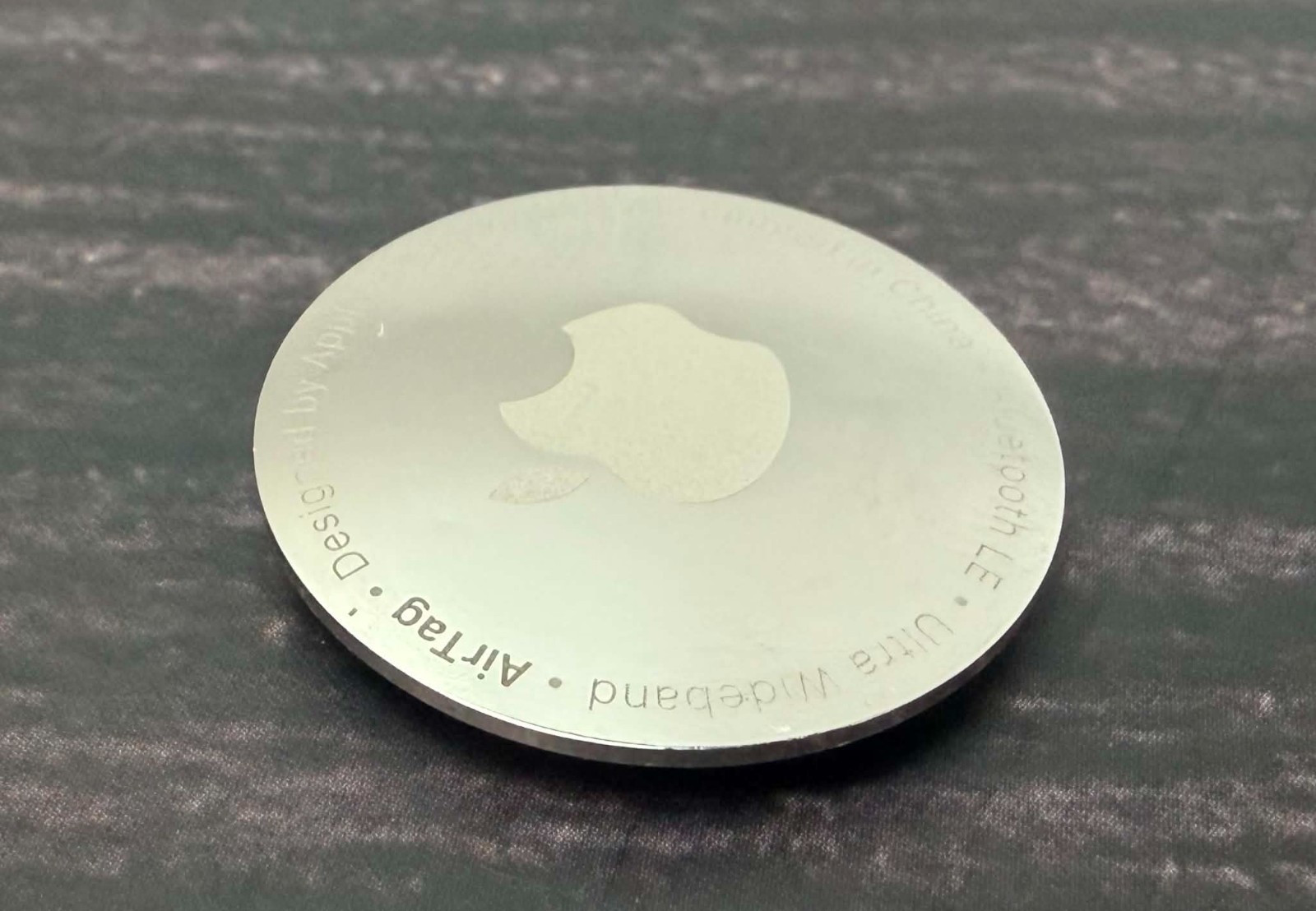 Apple Airtag Back Cover Case Genuine Part