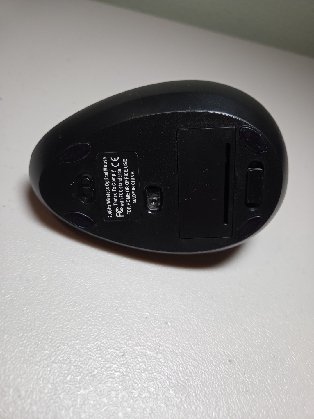 Ergonomic Optical Wireless Vertical Ergonomic Mouse Black usb dongle included