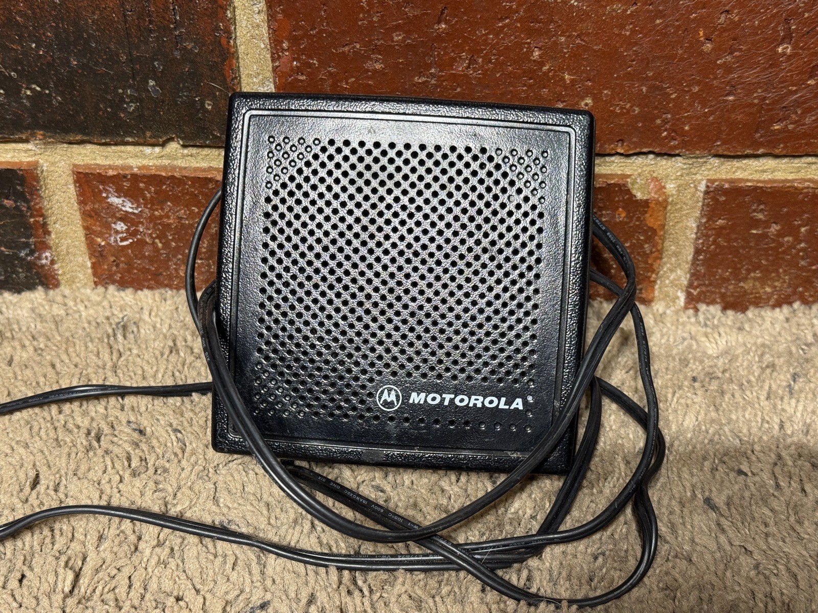 Motorola HSN4031B Wired External Speaker Radio two way two-way Black OEM GENUINE