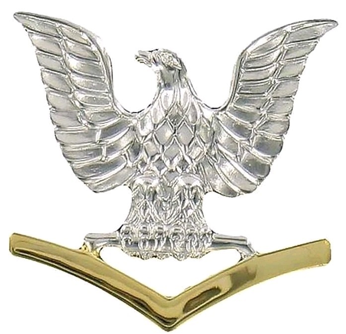 US NAVY 3rd CLASS PETTY OFFICER GOOD CONDUCT COLLAR LAPEL PIN E-4 PO3 VANGUARD
