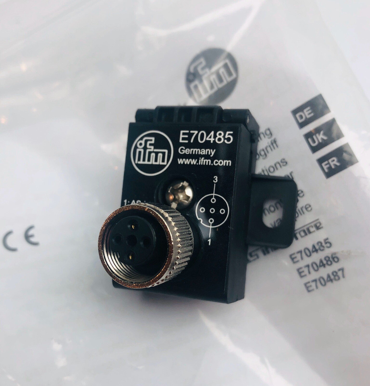 EFECTOR  E70485 EFECTOR-CONNECTOR IRM