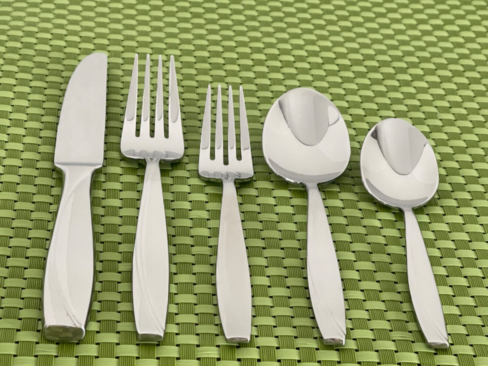 Oneida CAMLYNN MIRROR CLEO Stainless Glossy Curved Line Flatware CHOICE A102N