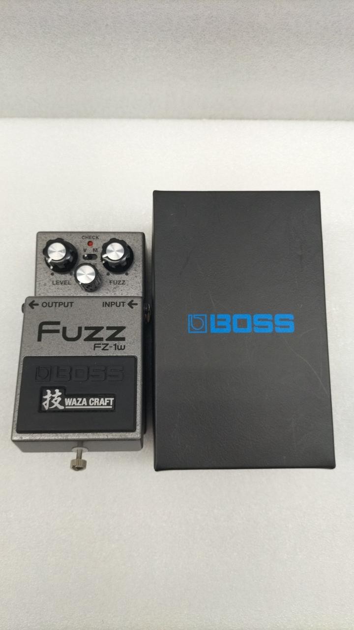 BOSS FZ-1W Pedal Guitar Effects Unit Stompbox Compact Used Genuine Example
