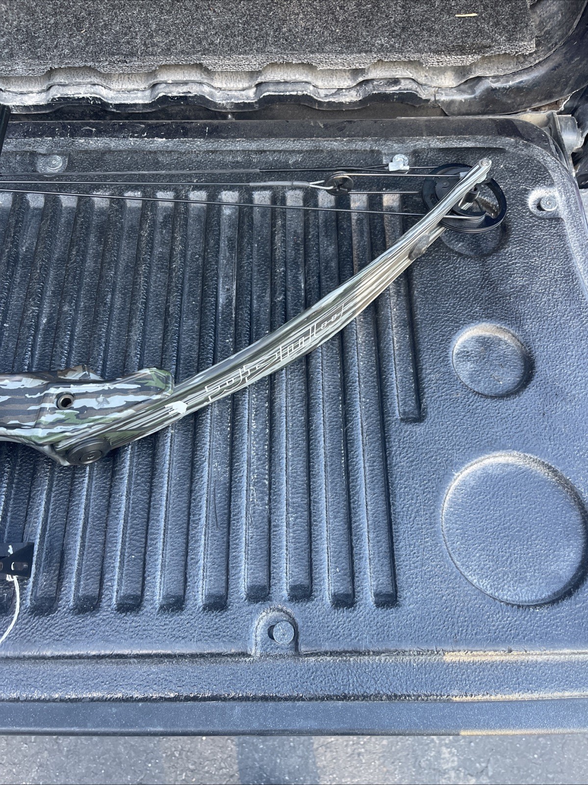 Bear Flare II Compound Bow Camo