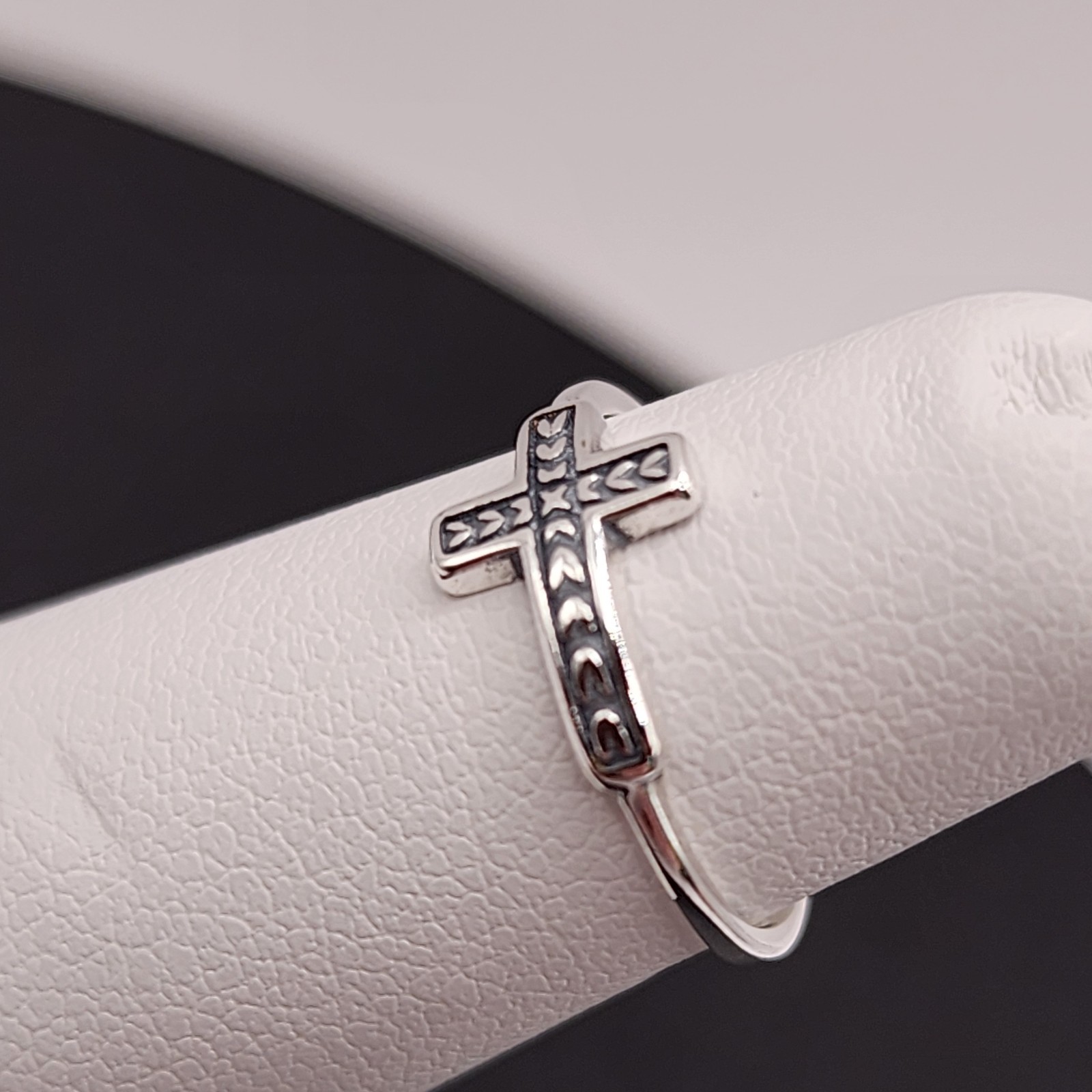 925 NEW Sterling Silver TOE Ring CROSS 7mm