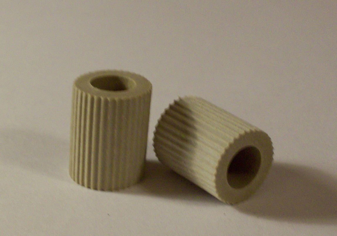 SET OF 2 RUBBER JUG OR BOTTLE ADAPTERS 9/16"DIA. 3/8" CENTER HOLE NEW 41070J