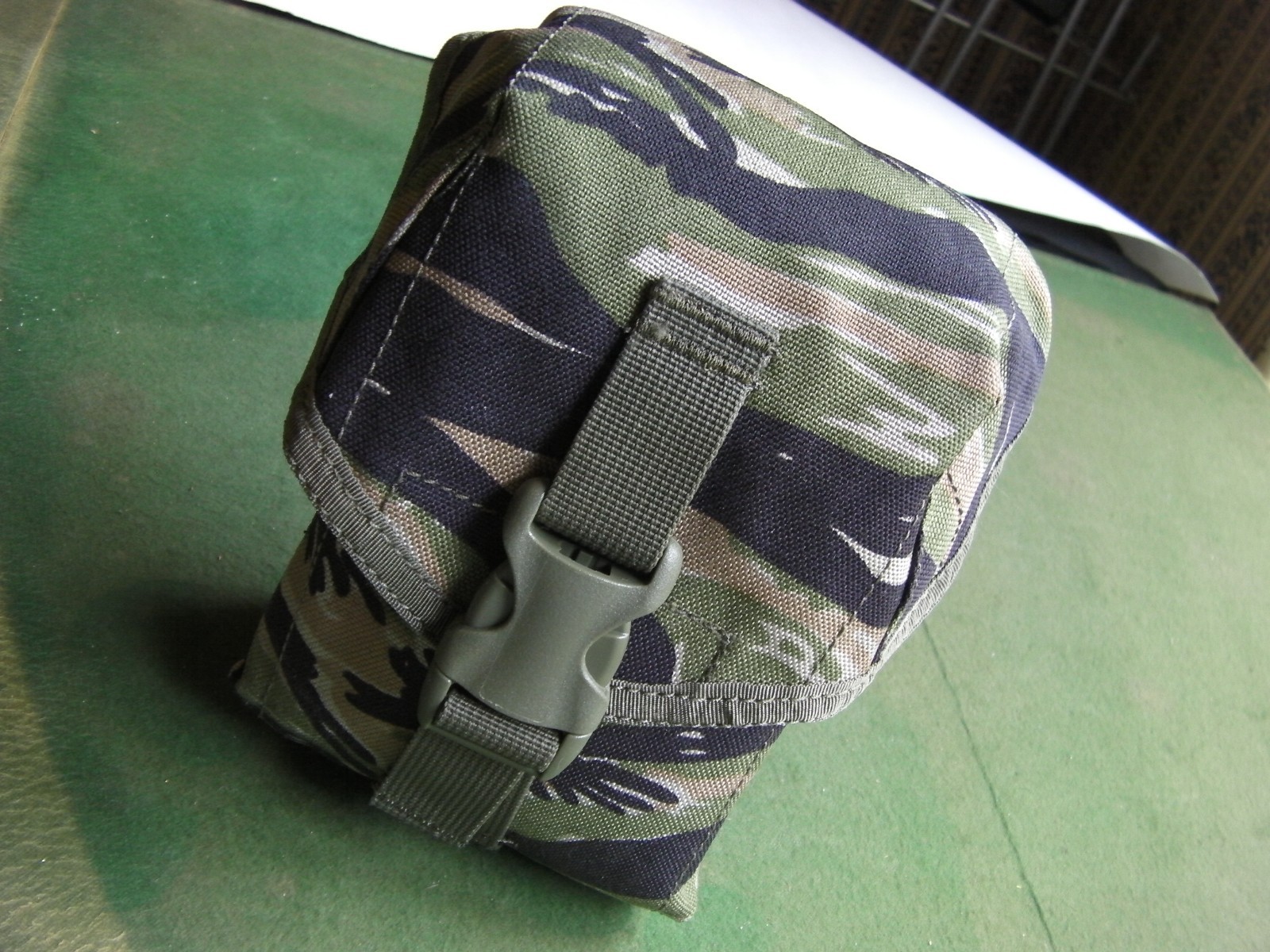 Vietnam Tiger Stripe US 100 Round SAW Pouch 100rd Molle Utility YKK USGI Style
