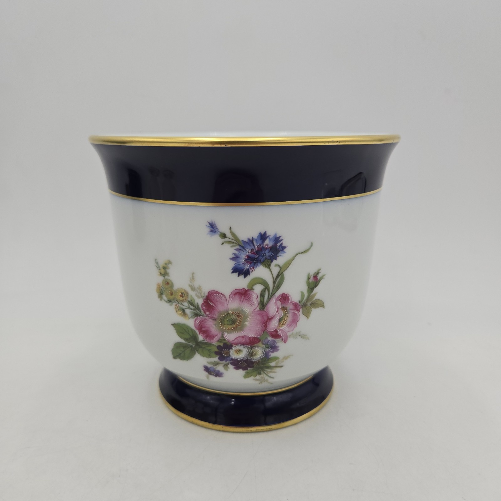 Vintage KAISER West German Floral Design Planter w/ Gold Trim