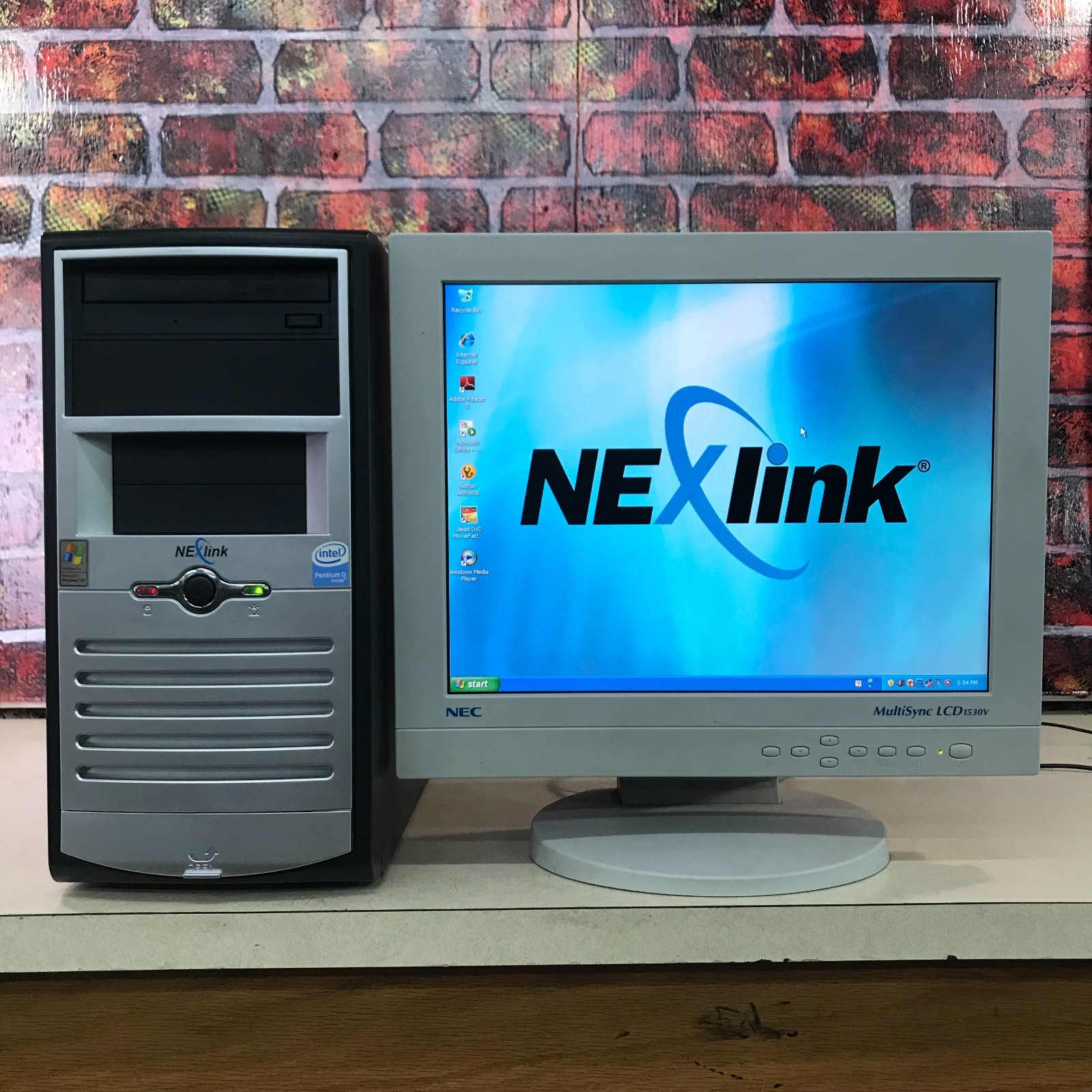 NEXlink Desktop PC for Retro Gaming Pentium D 3.00GHz 1GB RAM (Windows XP Pro)
