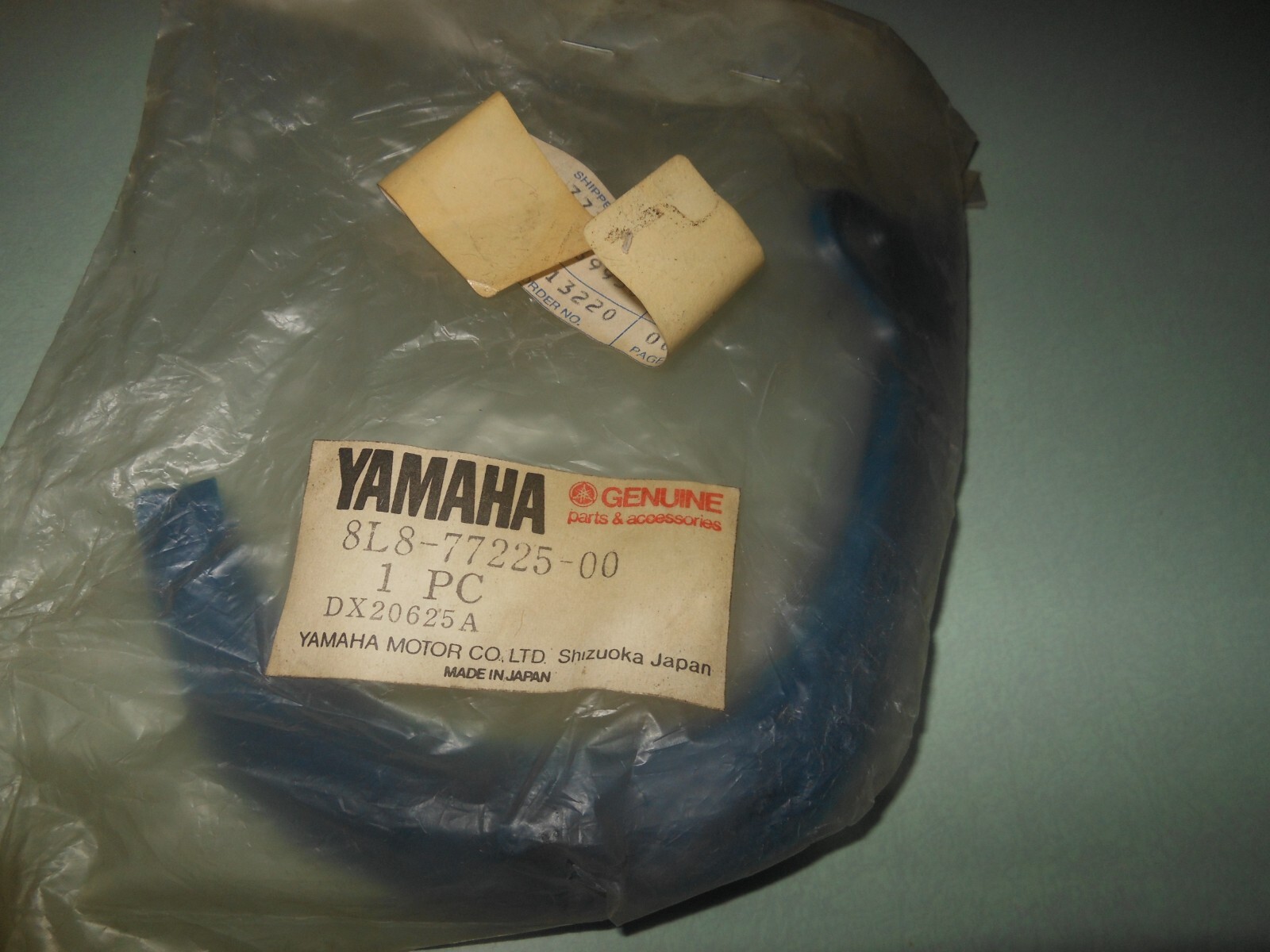 NOS OEM Yamaha 1986 91 SR540 SRV Snowmobile Blue Trim Shroud # 8L8-77225-00