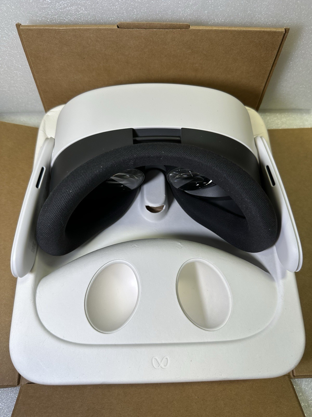 Meta Quest 3S 128GB VR Headset - White #E10.14