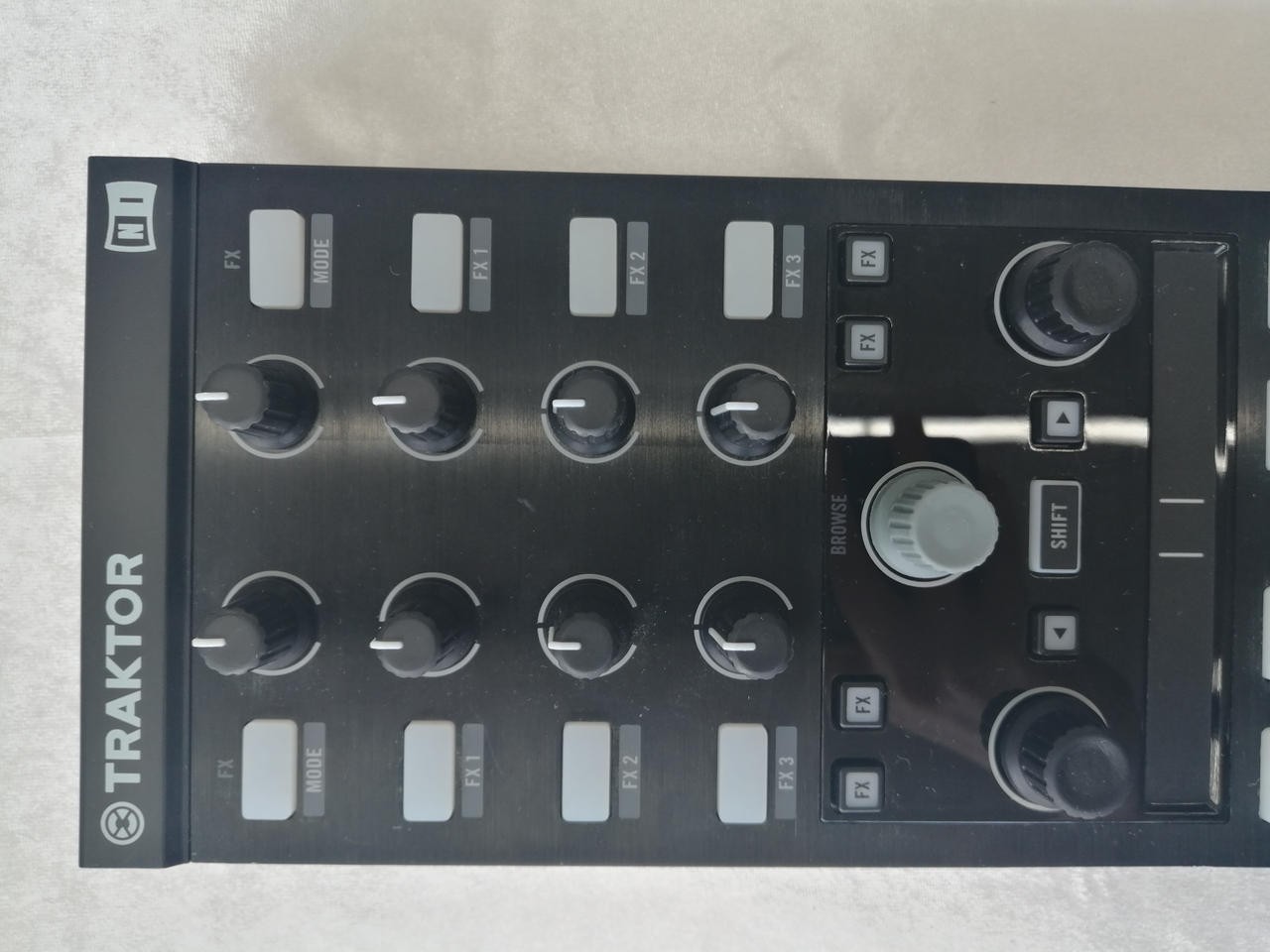Native Instruments Traktor Kontrol X1 MK2 DJ Controller Ready to Use