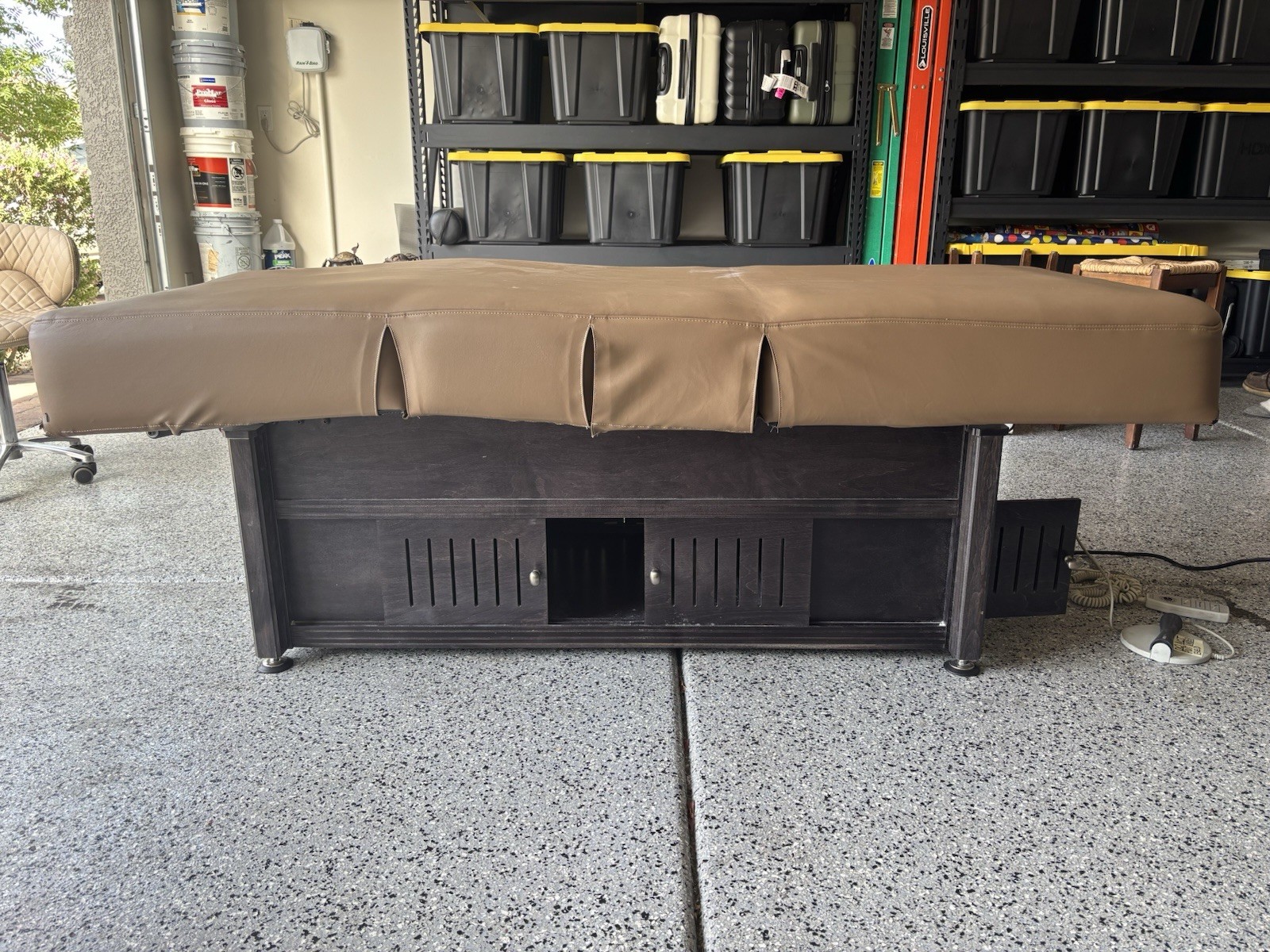 Living Earth Massage Bed