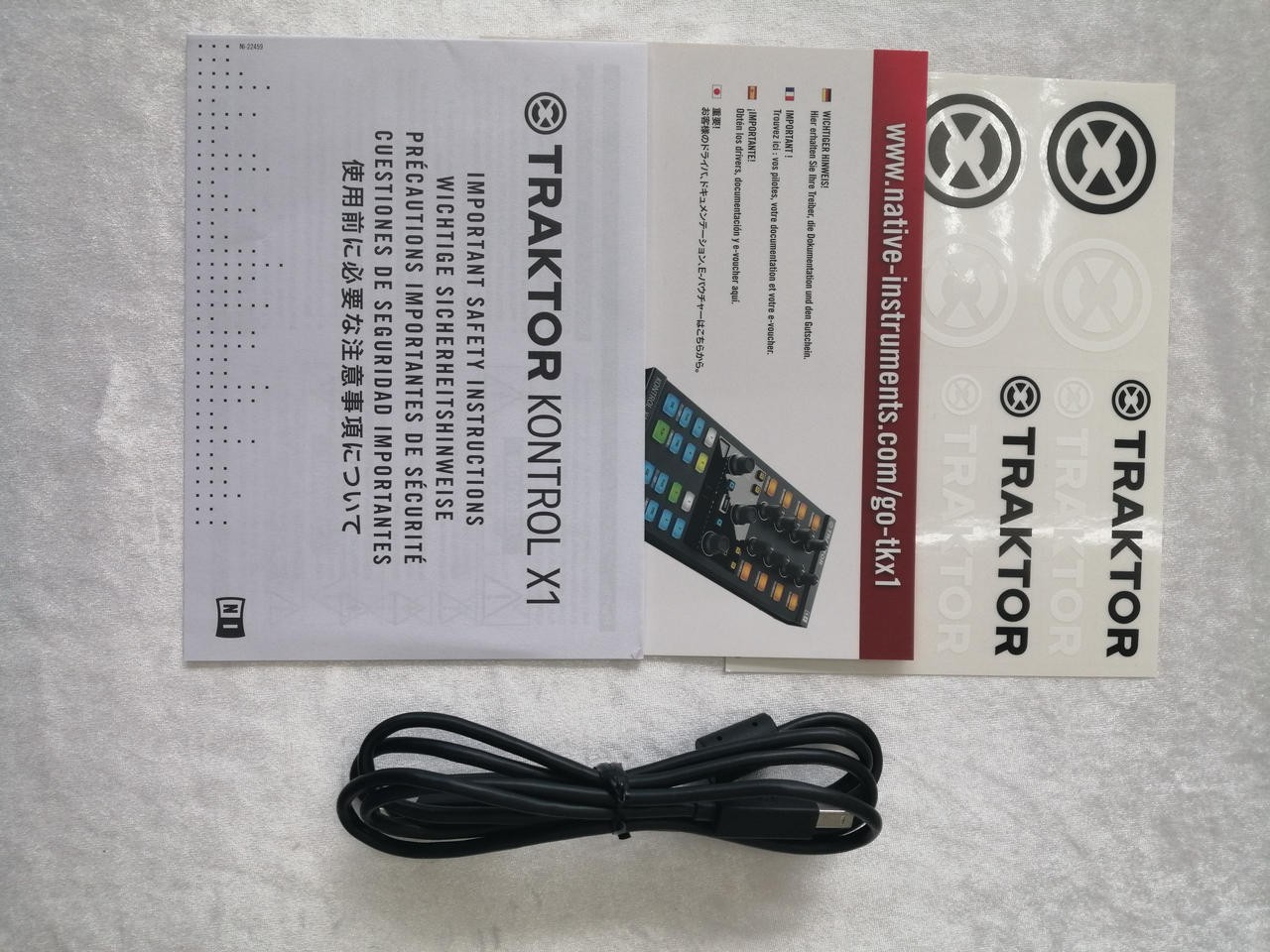 Native Instruments Traktor Kontrol X1 MK2 DJ Controller Ready to Use