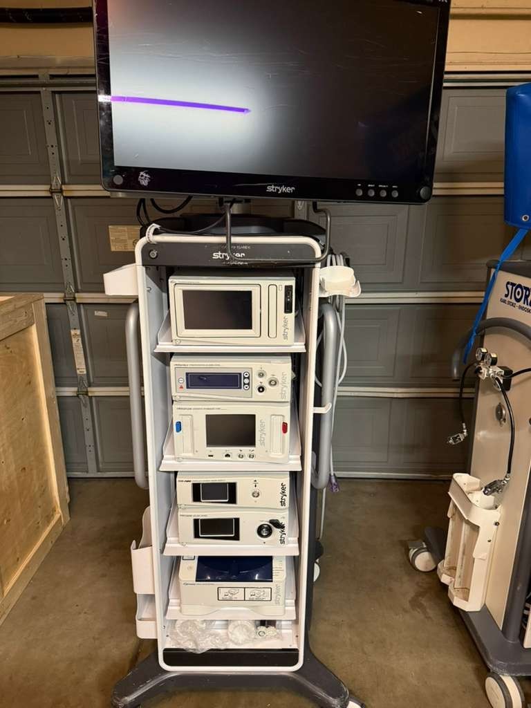 Stryker 1588 AIM 4K Endoscopy Tower 32" Monitor SDC3 Crossfire 2 CrossFlow