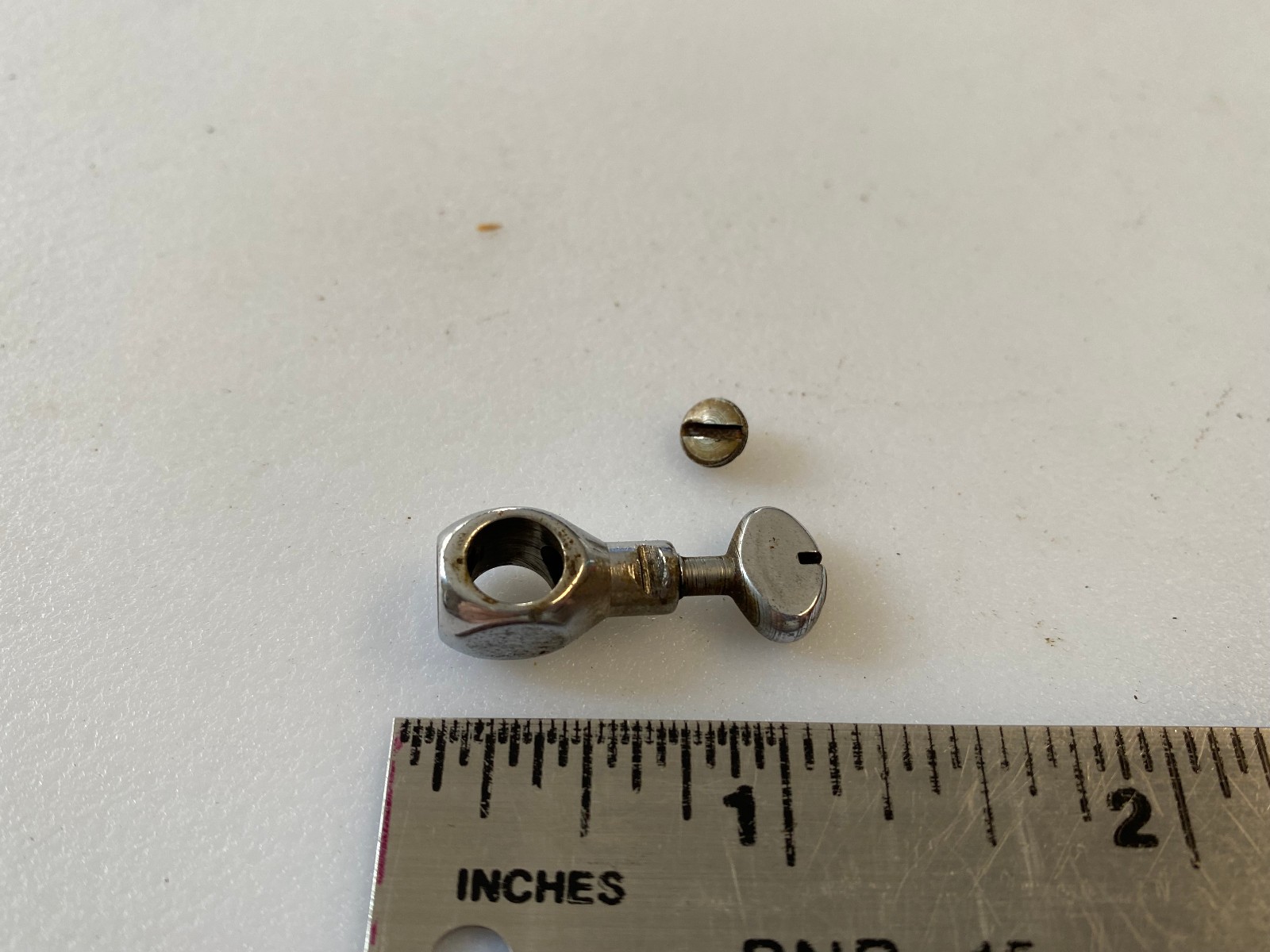 Singer 15 Sewing Machine Part (1954) – Needle Clamp