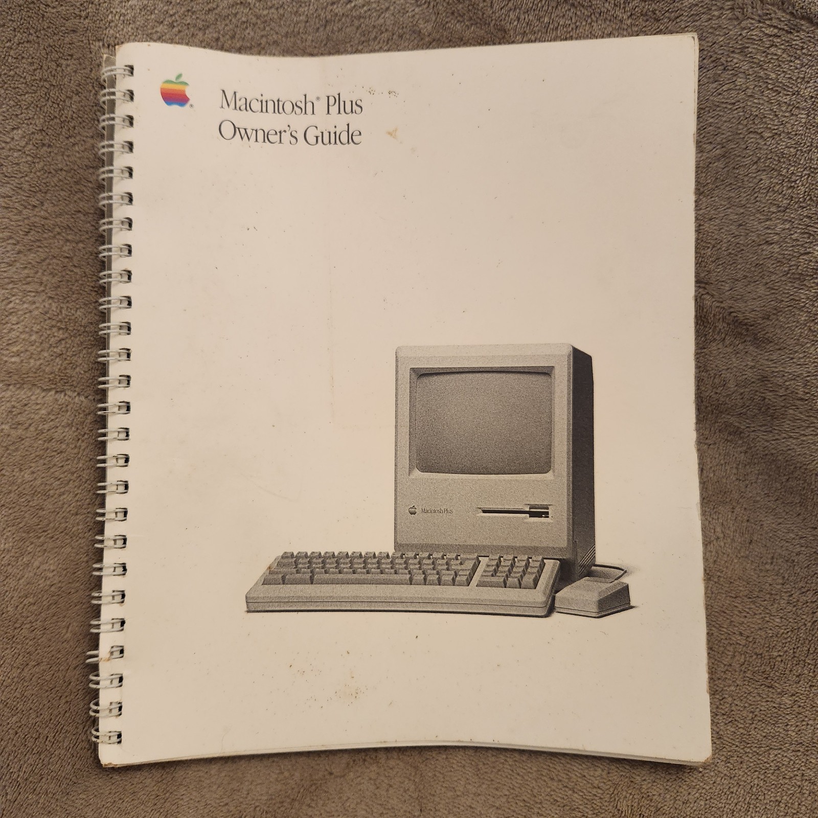 Vintage Mac Plus Owner's Guide Macintosh Apple Manual 1988 - Qwik Ship!