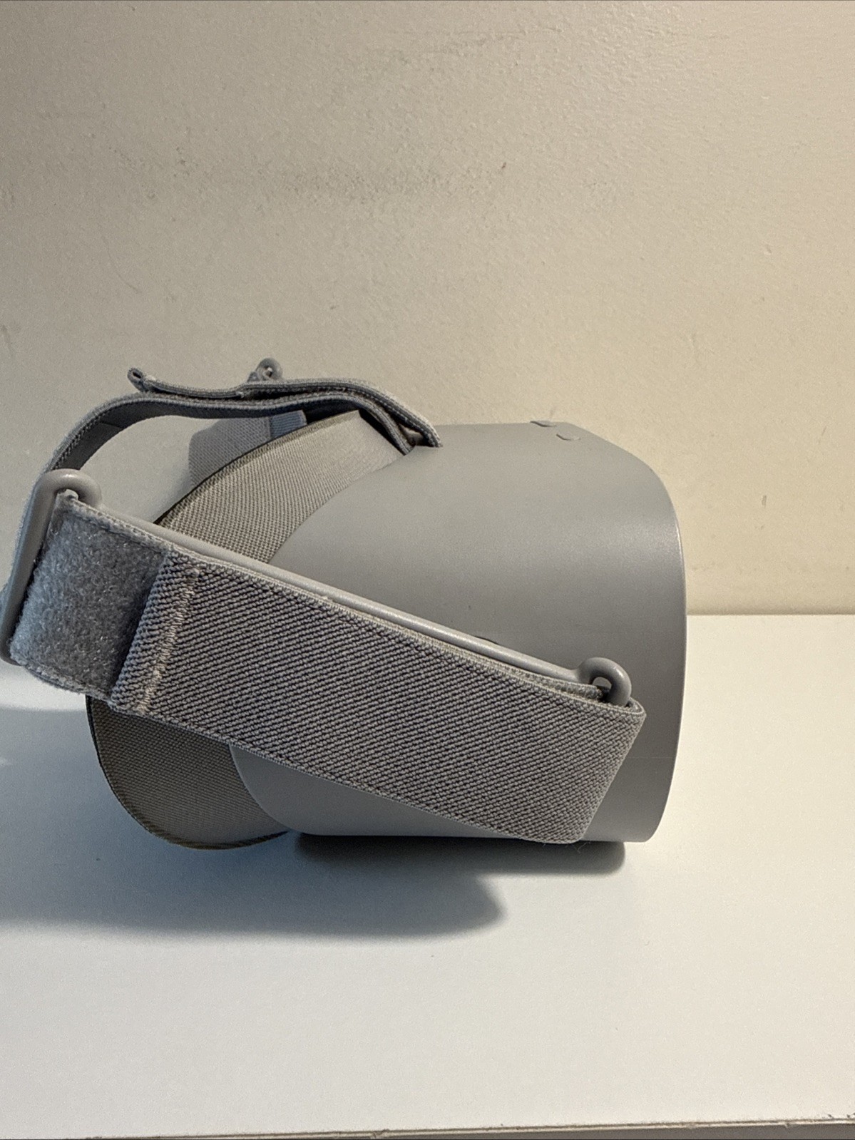 Oculus Go 32GB Standalone Virtual Reality Headset MH-A32 - No Controller - WORKS