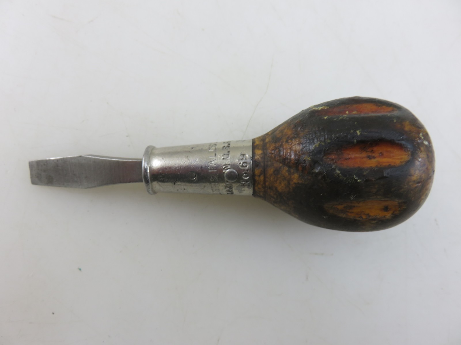 Millers Falls No. 69 Flat Slotted Blade Screwdriver Wood Handle 4.5" Long
